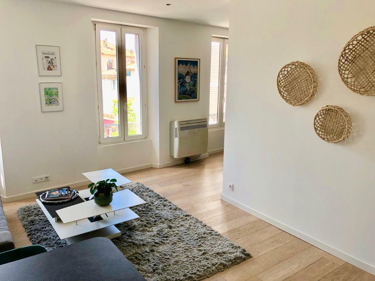 Bright & Modern Apartment In The Heart Of Antibes Exterior photo