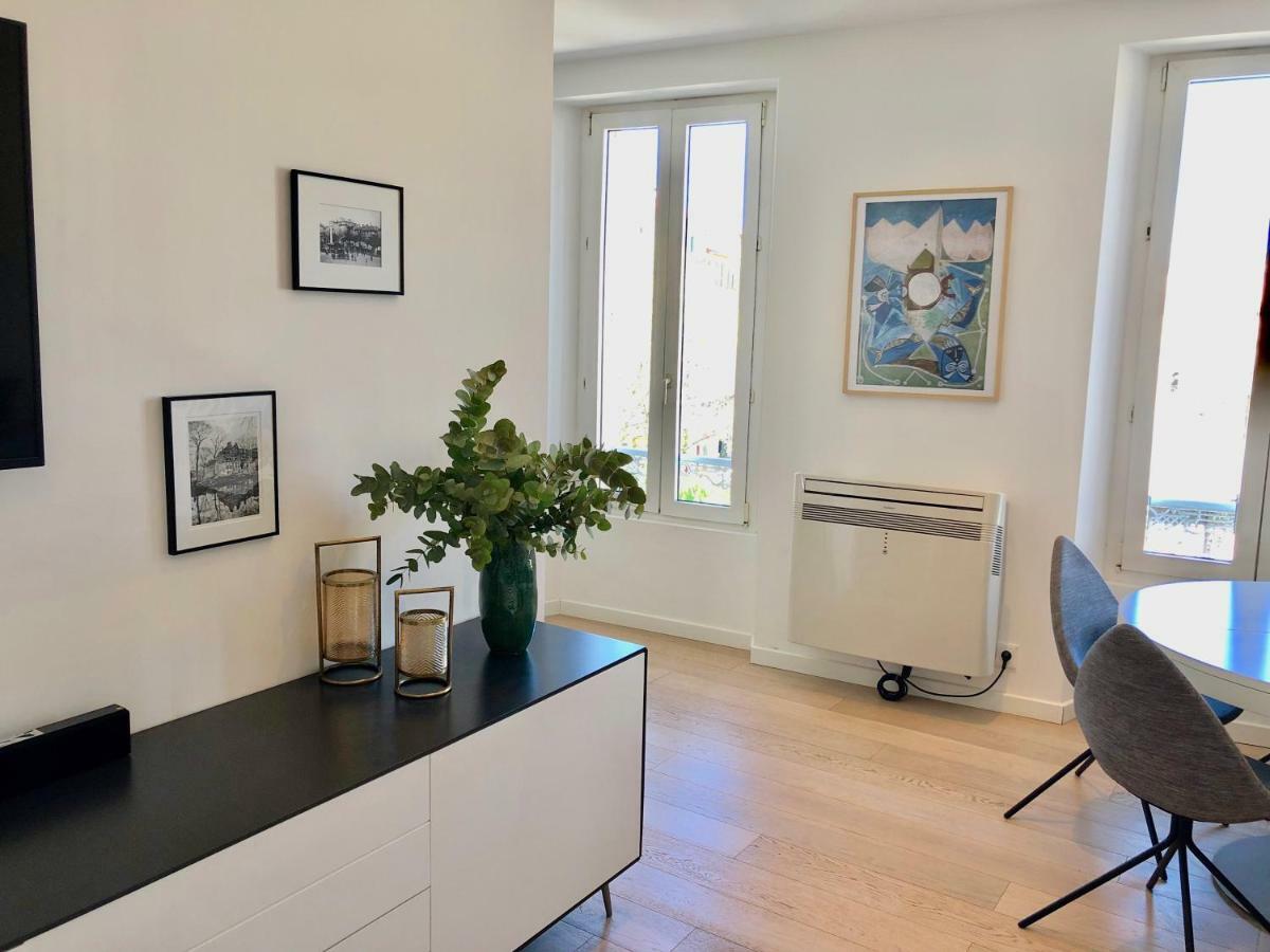 Bright & Modern Apartment In The Heart Of Antibes Exterior photo
